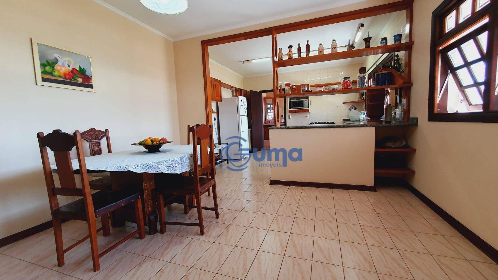 Casa à venda com 3 quartos, 329m² - Foto 9