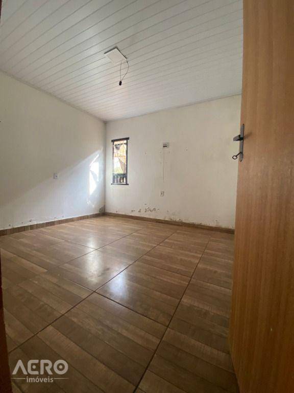 Casa à venda com 2 quartos, 98m² - Foto 9