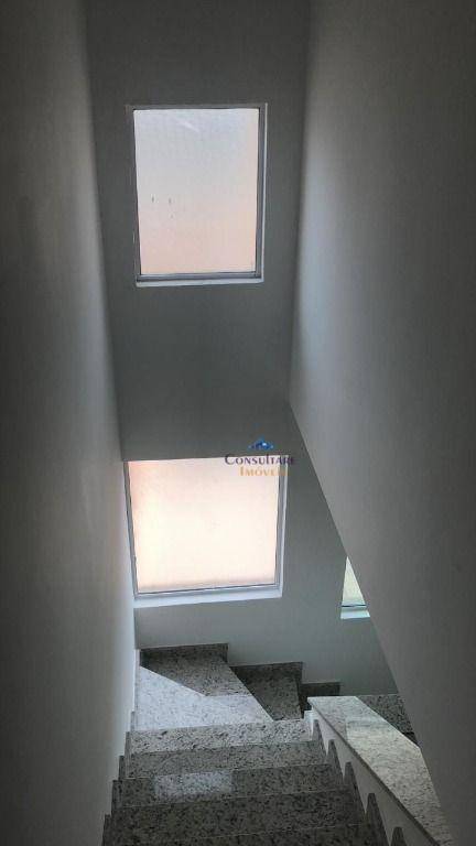 Casa para alugar com 2 quartos, 60m² - Foto 15