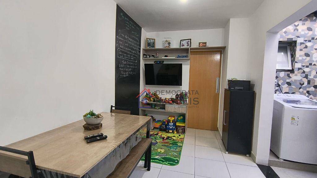 Apartamento à venda com 2 quartos, 50m² - Foto 2