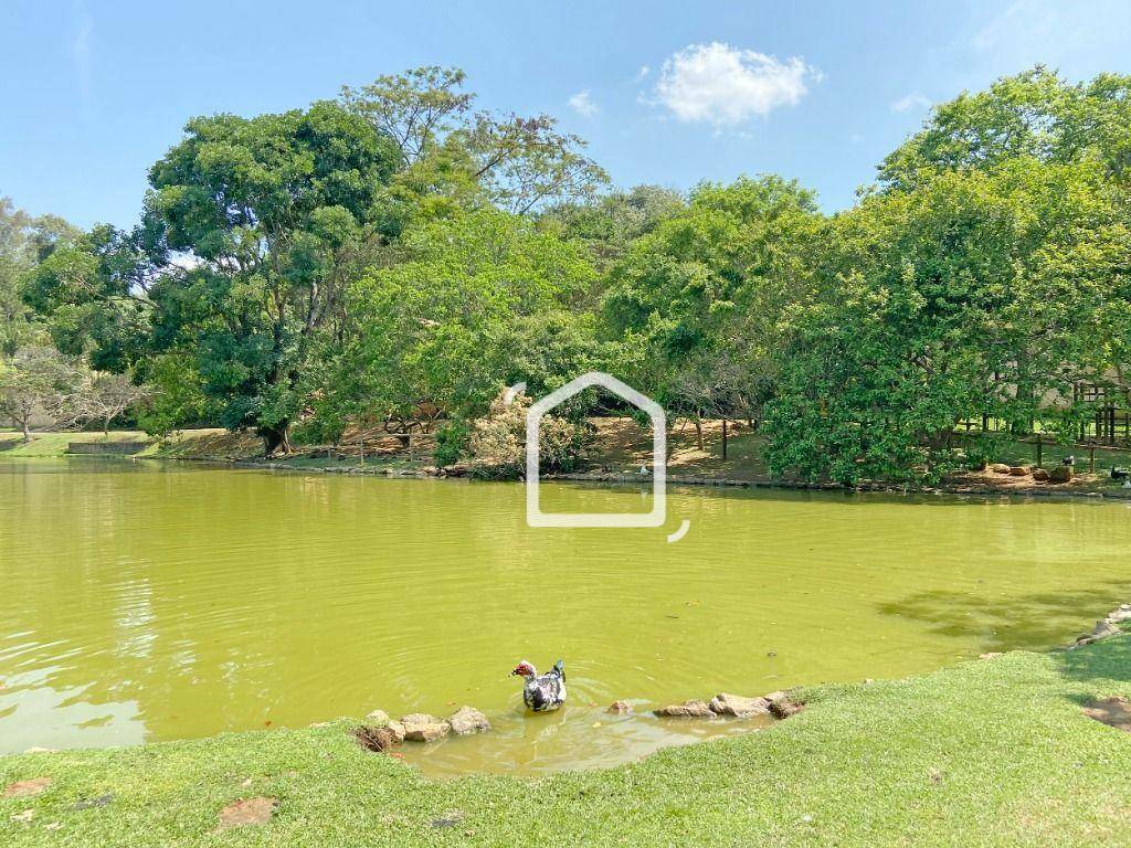 Casa de Condomínio para alugar com 3 quartos, 300m² - Foto 10