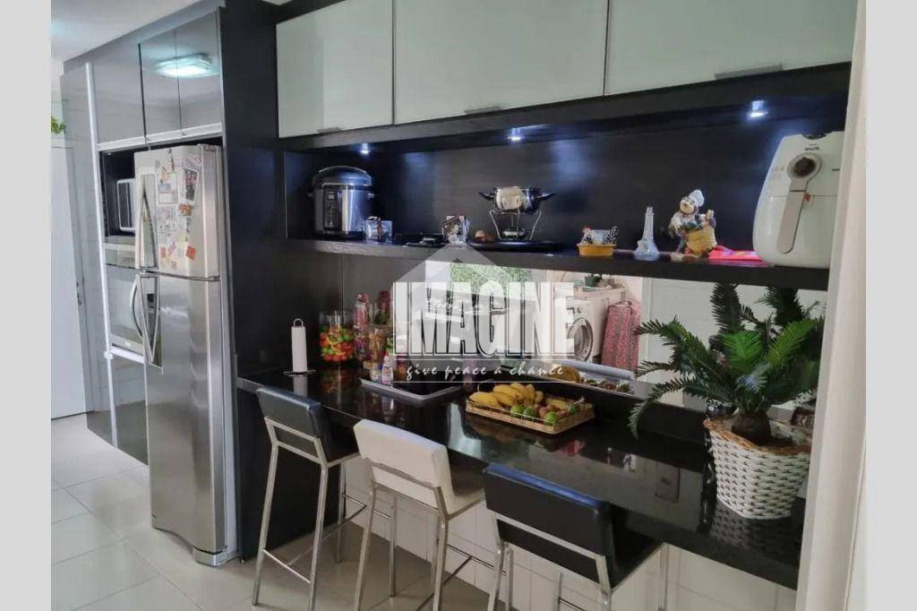 Apartamento à venda com 4 quartos, 142m² - Foto 16