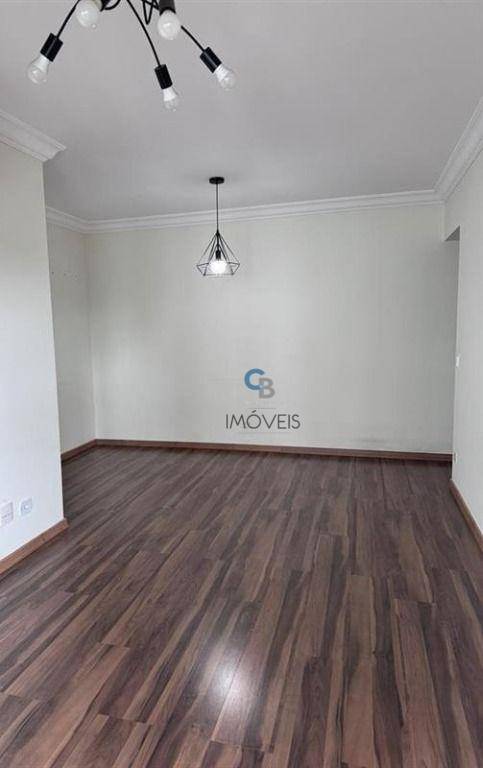 Apartamento à venda com 3 quartos, 70m² - Foto 3