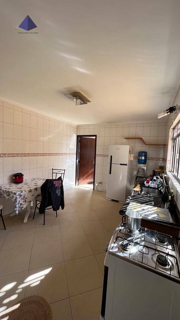 Sobrado à venda com 4 quartos, 250M2 - Foto 4