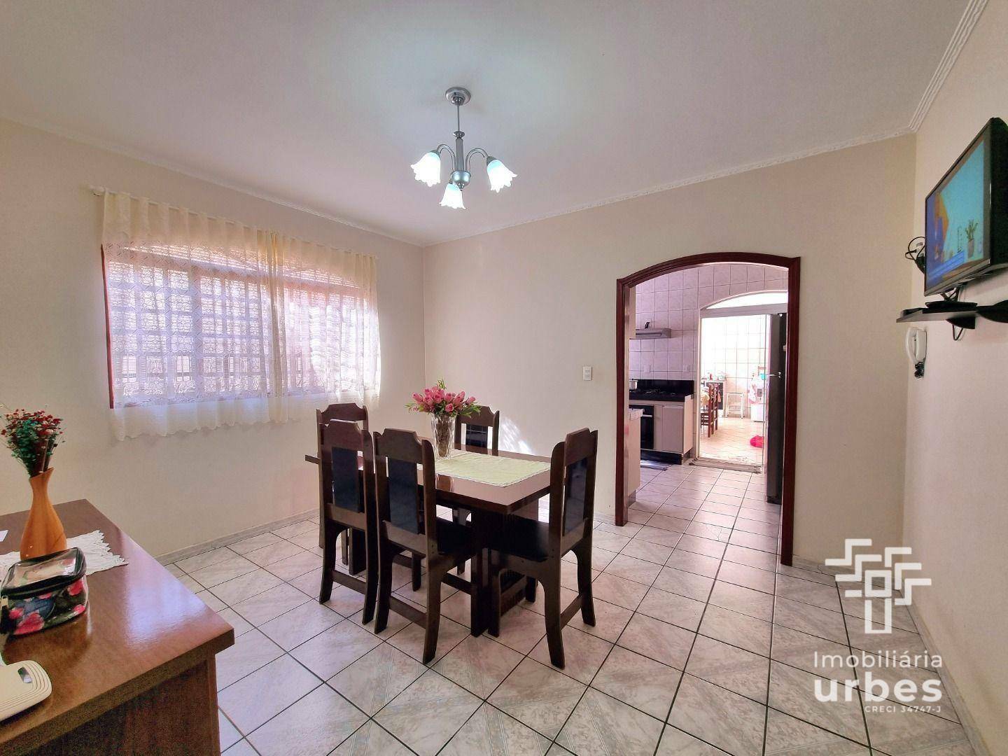 Casa à venda com 3 quartos, 214m² - Foto 7