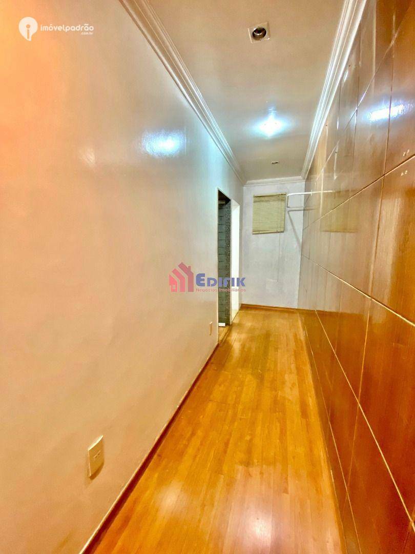 Casa à venda com 4 quartos, 140m² - Foto 25