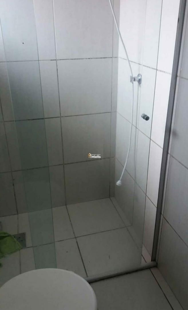 Casa à venda com 2 quartos, 57m² - Foto 8