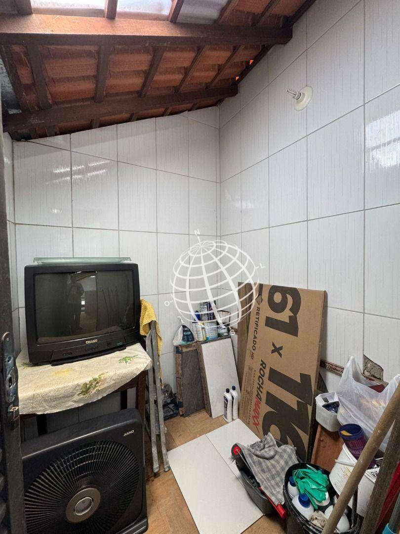 Casa para alugar com 2 quartos, 80m² - Foto 8