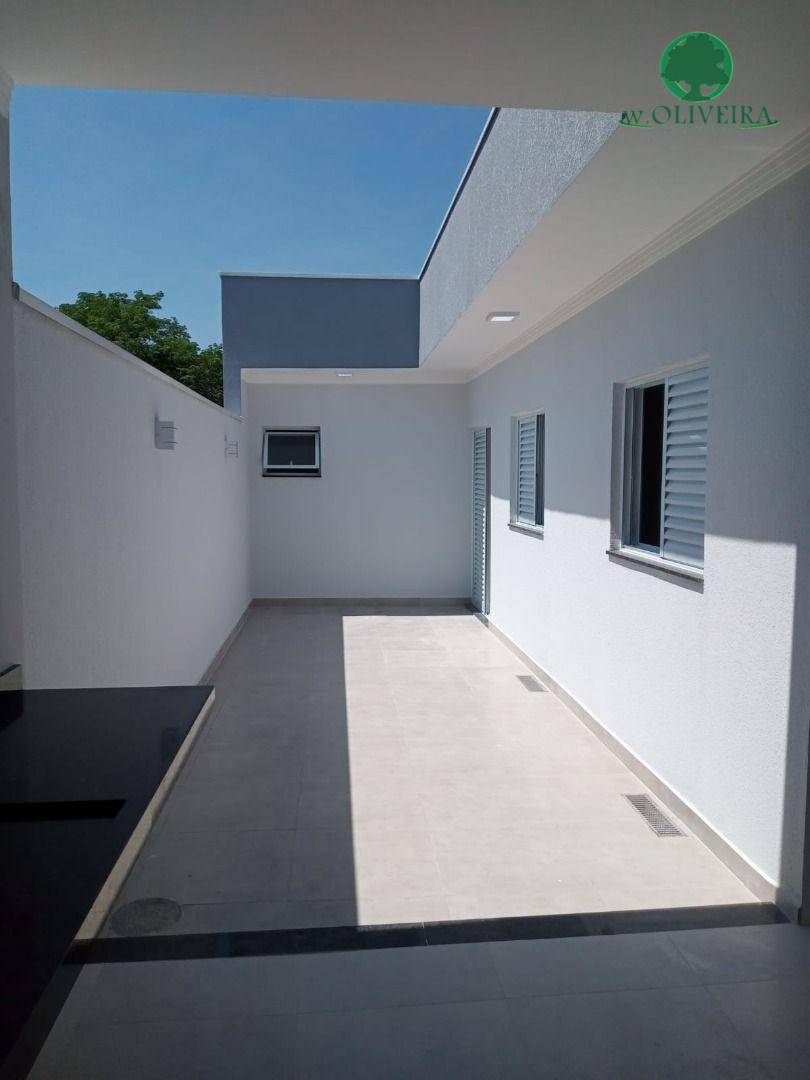 Casa à venda com 3 quartos, 90m² - Foto 17