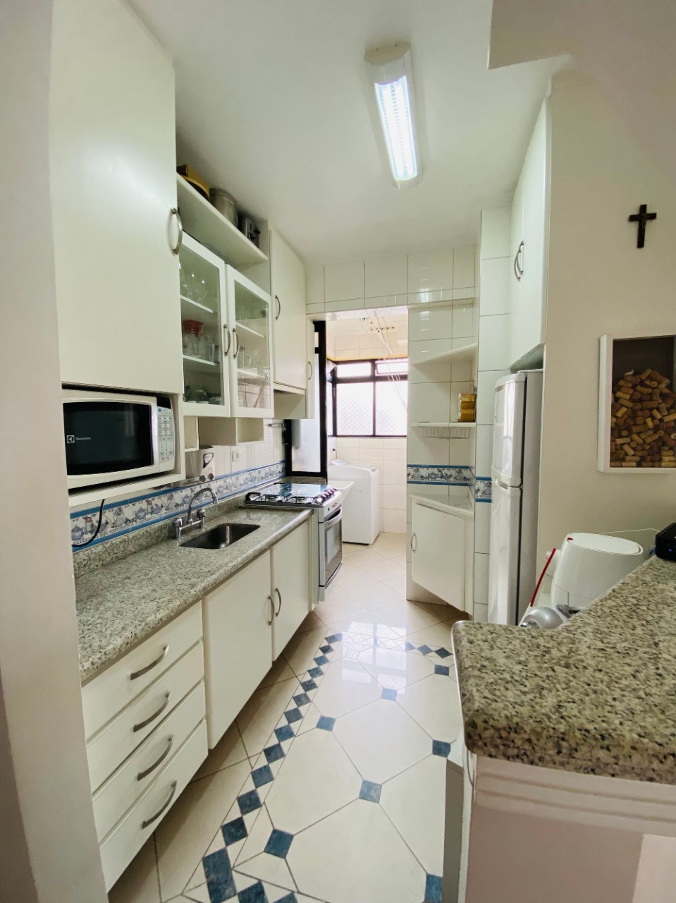 Apartamento à venda com 2 quartos, 100m² - Foto 4