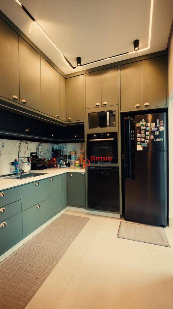 Casa, 3 quartos, 200 m² - Foto 11