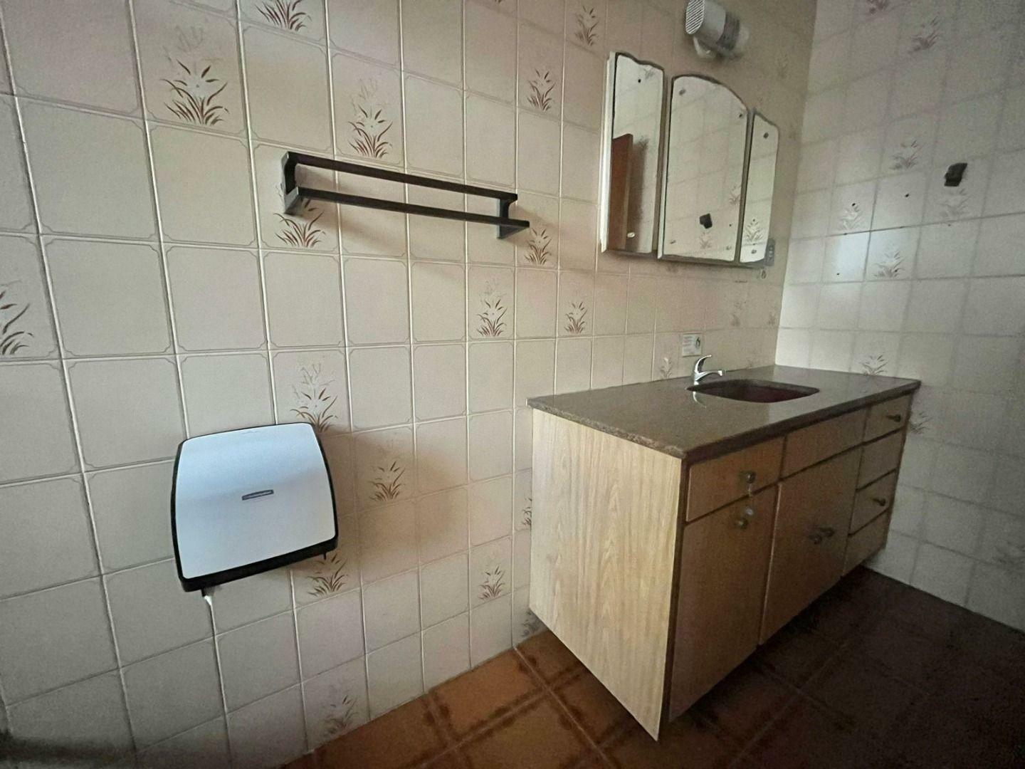 Sobrado para alugar com 4 quartos, 250m² - Foto 17