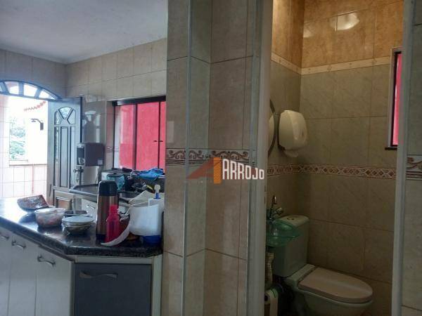 Sobrado à venda com 4 quartos, 228m² - Foto 23