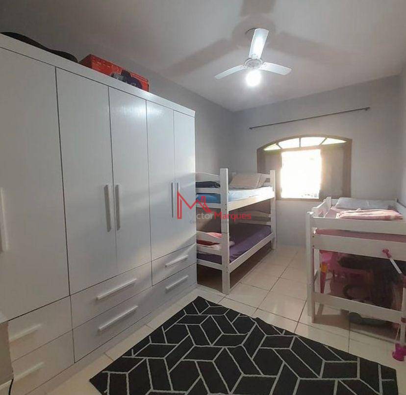 Casa à venda com 3 quartos, 140m² - Foto 4