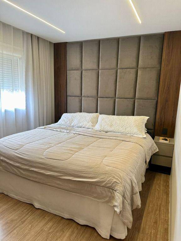 Apartamento à venda com 3 quartos, 194m² - Foto 17