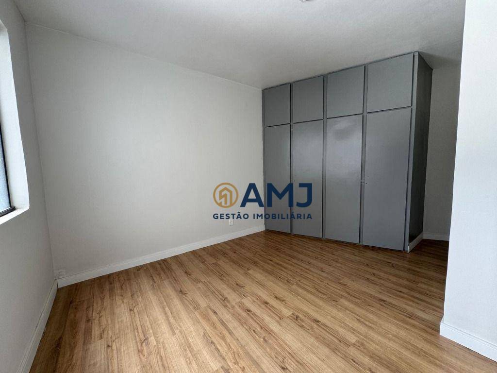 Apartamento, 3 quartos, 130 m² - Foto 4