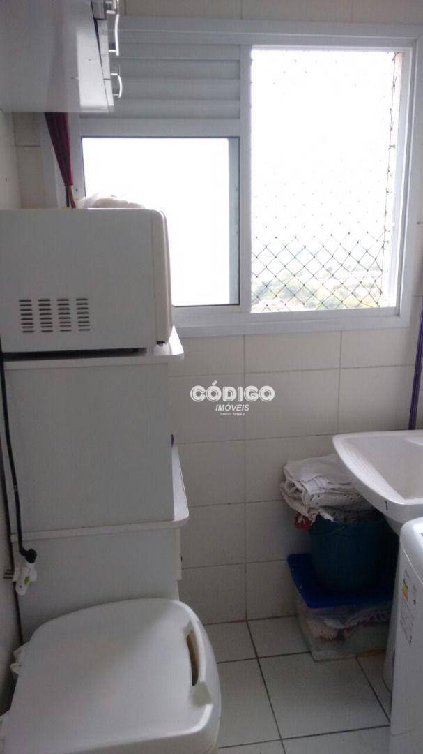 Apartamento à venda com 2 quartos, 46m² - Foto 3