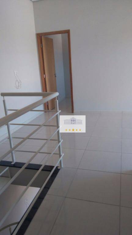 Casa à venda com 3 quartos, 106m² - Foto 13