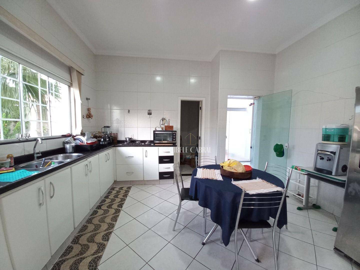 Casa de Condomínio à venda com 3 quartos, 300m² - Foto 15