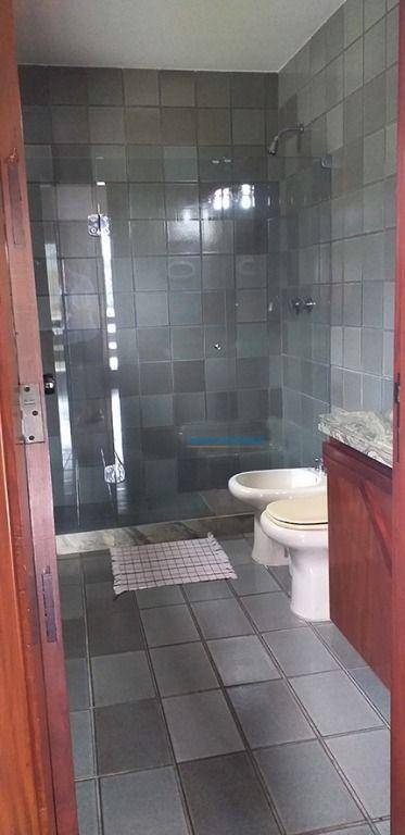 Casa de Condomínio à venda com 4 quartos, 350m² - Foto 18