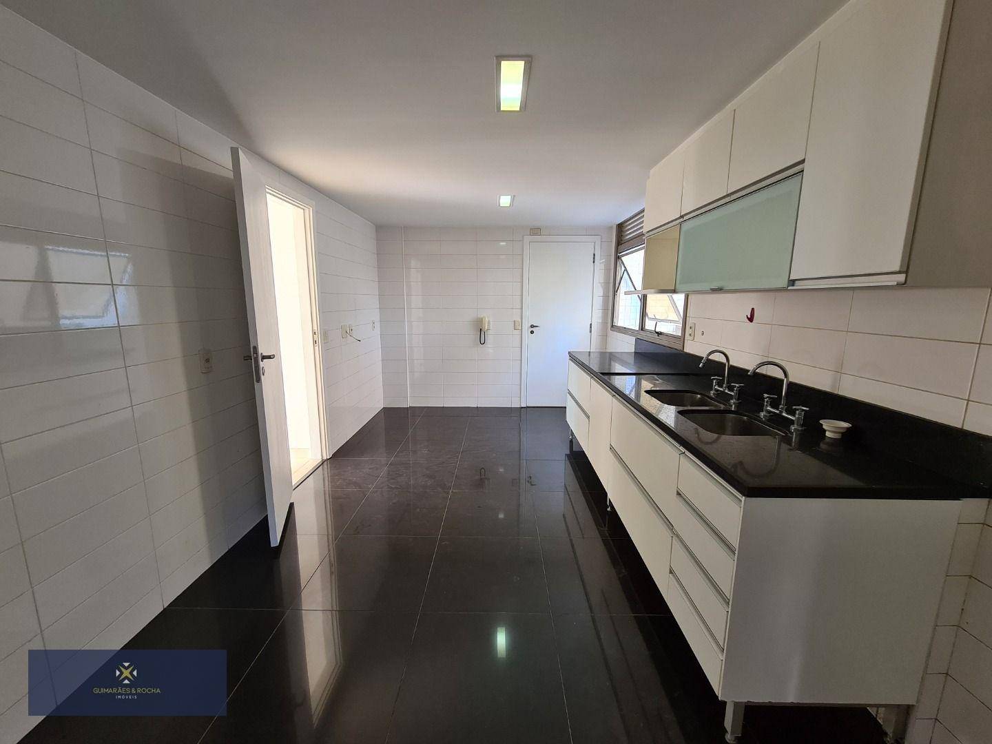 Apartamento à venda com 4 quartos, 229m² - Foto 24