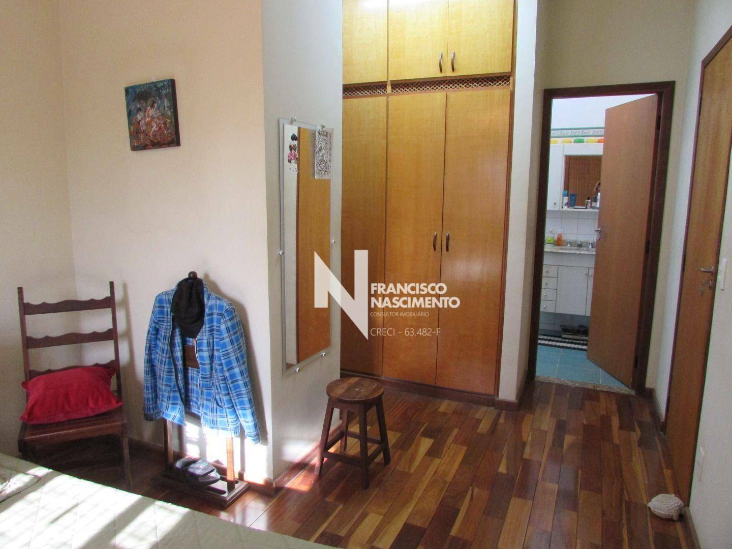 Casa à venda com 3 quartos, 200m² - Foto 17