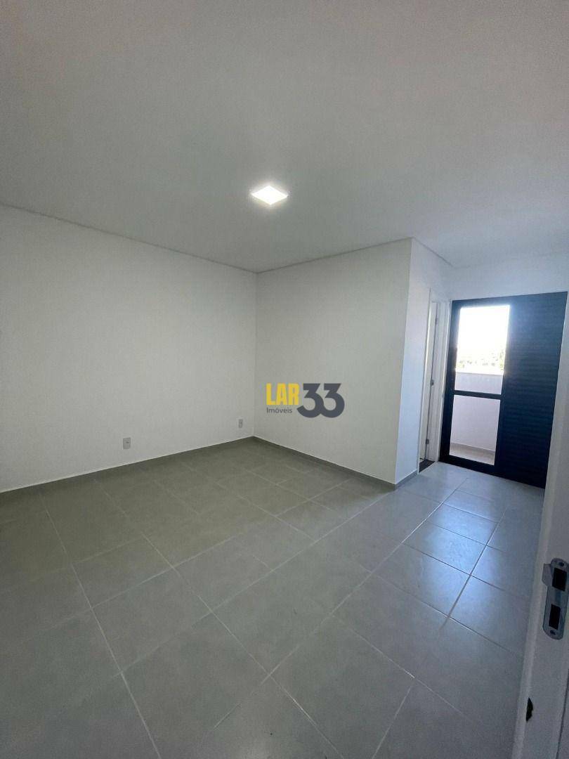 Apartamento à venda com 2 quartos, 80m² - Foto 3