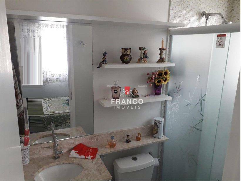 Apartamento à venda com 3 quartos, 69m² - Foto 2