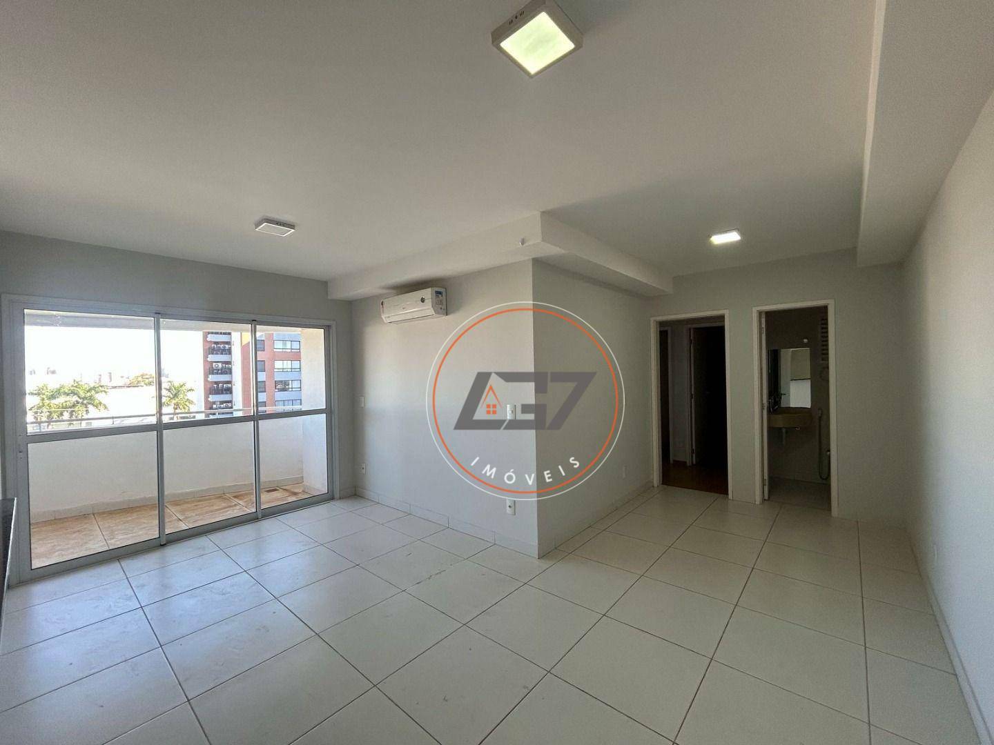 Apartamento para alugar com 3 quartos, 97m² - Foto 2