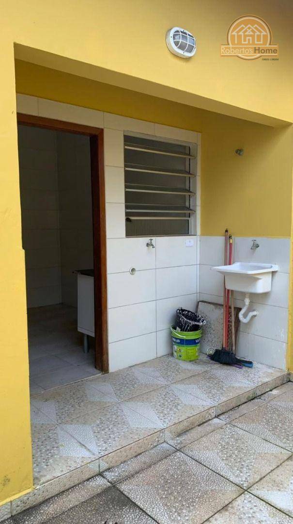 Casa à venda com 2 quartos, 70m² - Foto 14