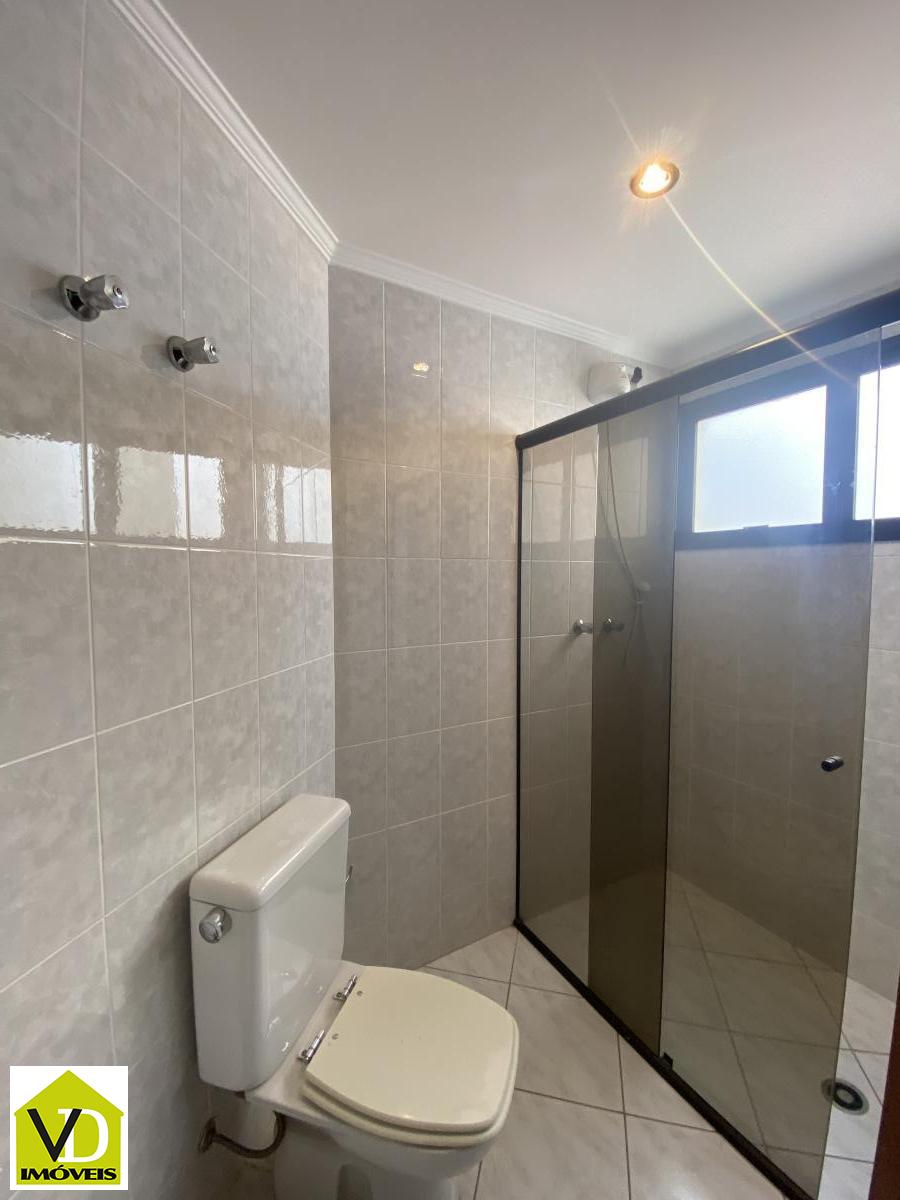 Apartamento à venda com 3 quartos, 180m² - Foto 17