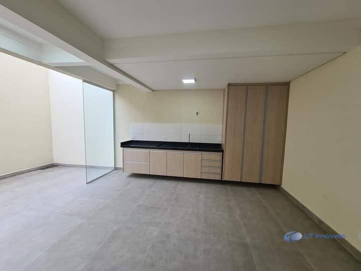 Casa à venda com 3 quartos, 161m² - Foto 4