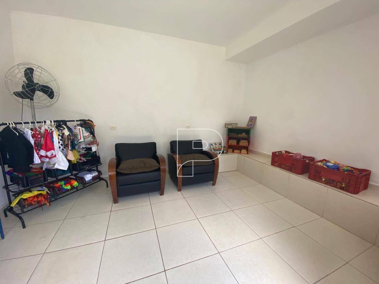 Casa à venda com 4 quartos, 240m² - Foto 36