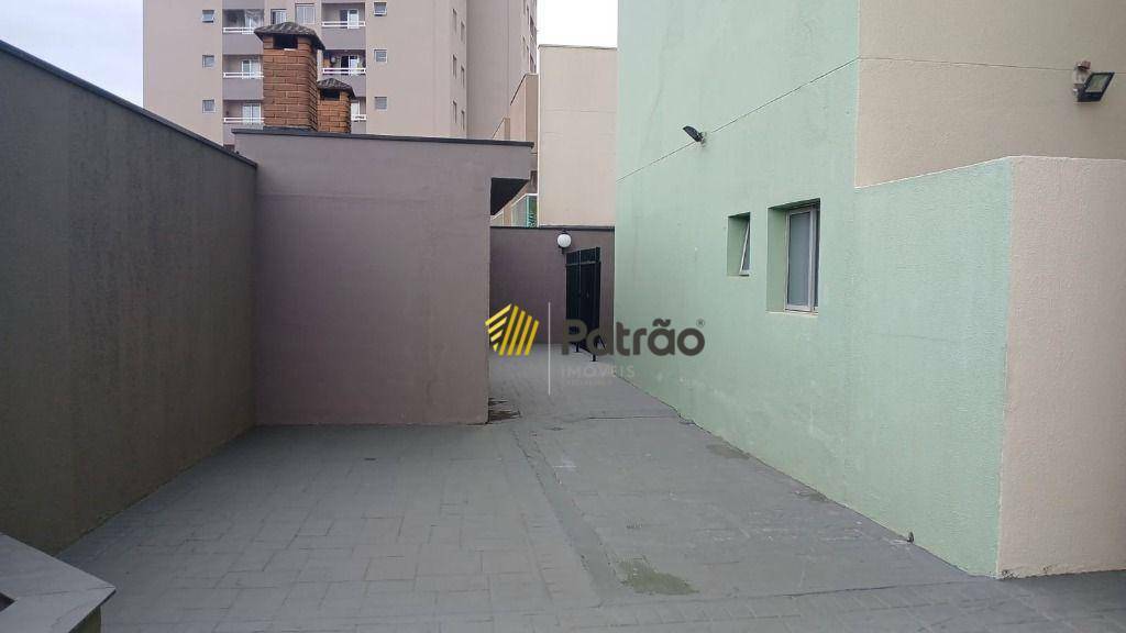 Apartamento para alugar com 2 quartos, 54m² - Foto 17