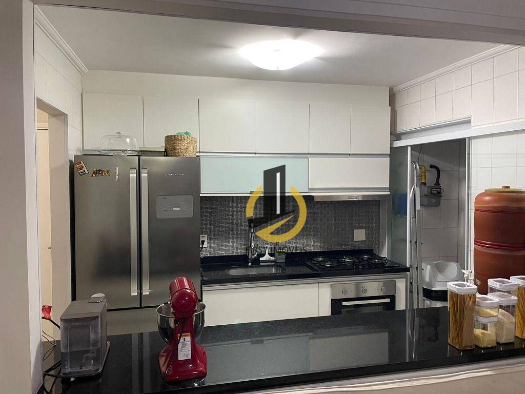 Apartamento à venda com 3 quartos, 76m² - Foto 12