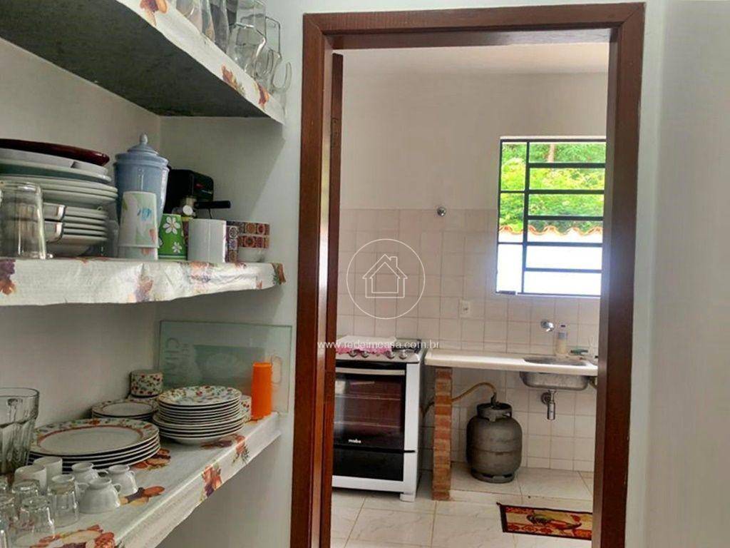 Casa à venda com 3 quartos, 300m² - Foto 9