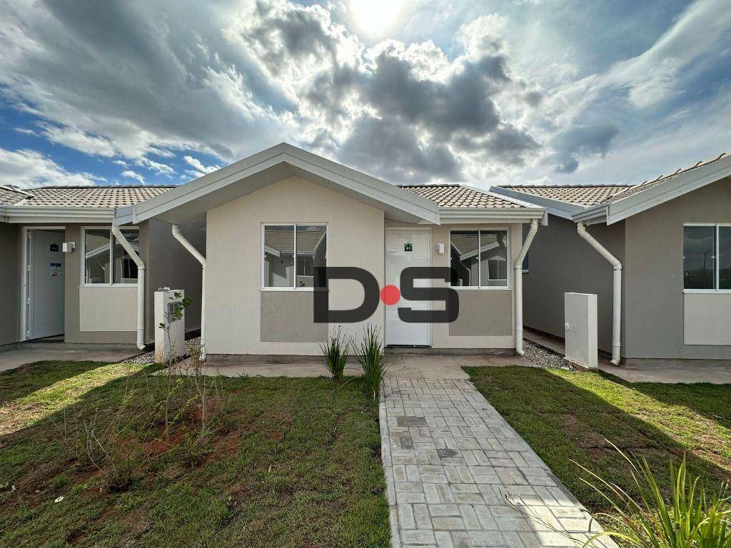 Casa à venda com 2 quartos, 43m² - Foto 2