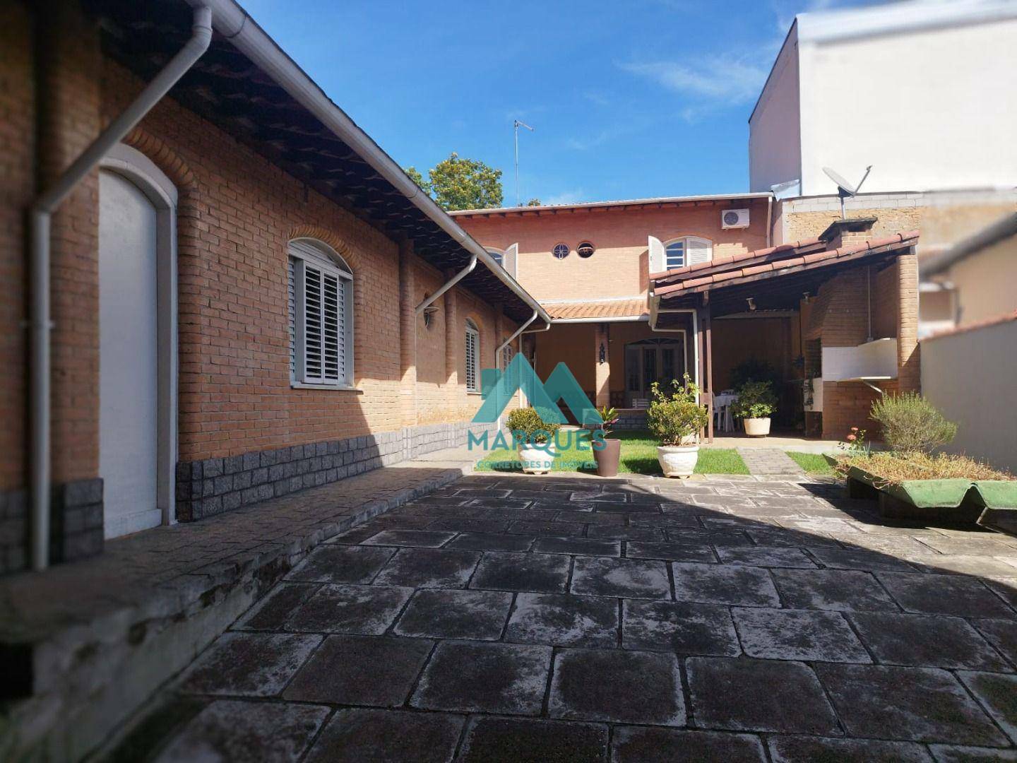 Sobrado à venda com 4 quartos, 304m² - Foto 4
