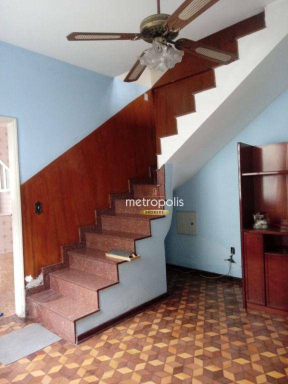 Casa à venda com 4 quartos, 187m² - Foto 1