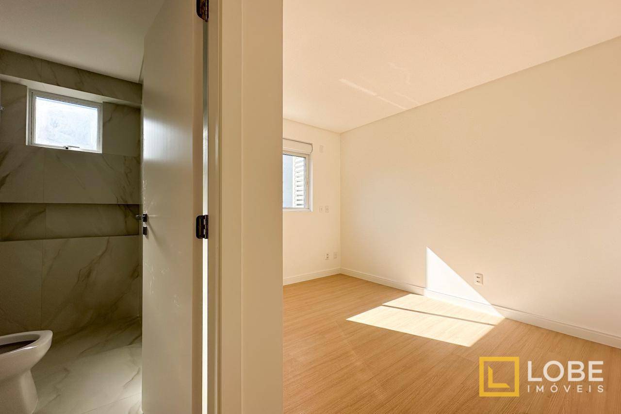 Apartamento à venda com 3 quartos, 121m² - Foto 7