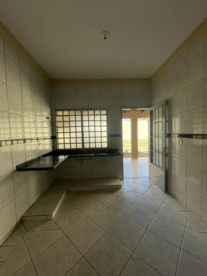 Casa à venda com 3 quartos, 360m² - Foto 13