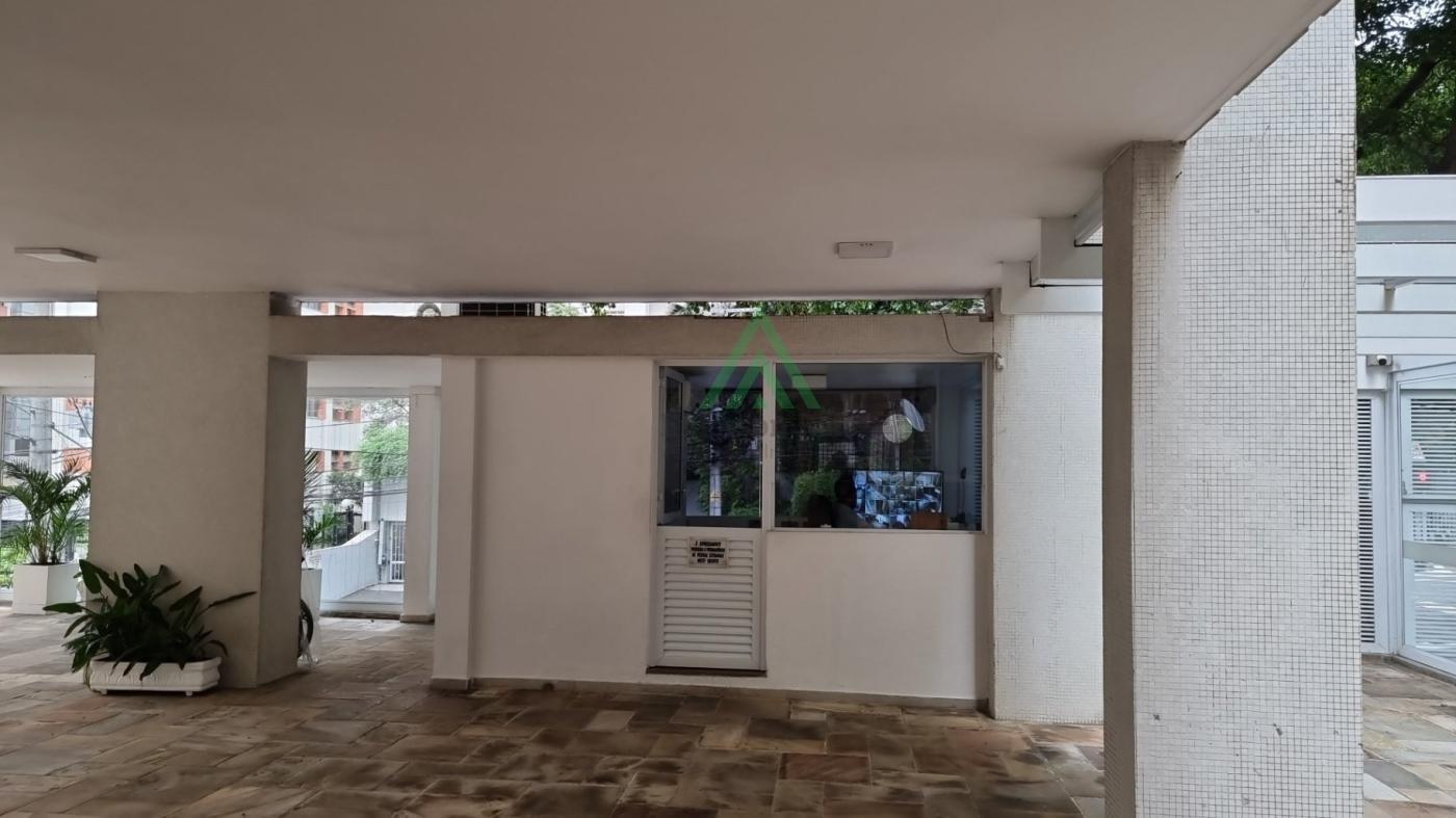 Apartamento à venda com 3 quartos, 135m² - Foto 14