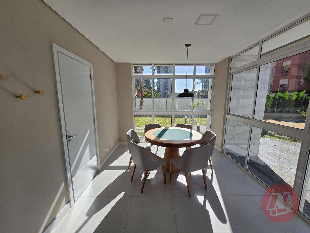 Apartamento para alugar com 3 quartos, 74m² - Foto 28