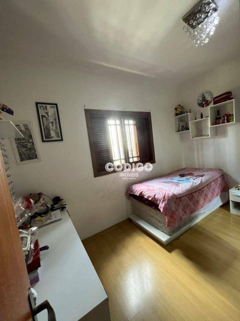 Sobrado à venda com 2 quartos, 236m² - Foto 11