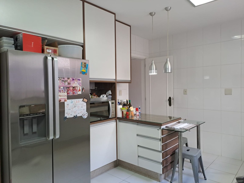 Apartamento à venda com 3 quartos, 127m² - Foto 18