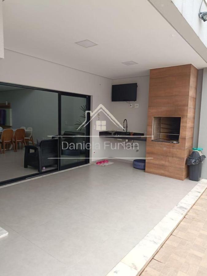 Casa de Condomínio à venda com 3 quartos, 211m² - Foto 12