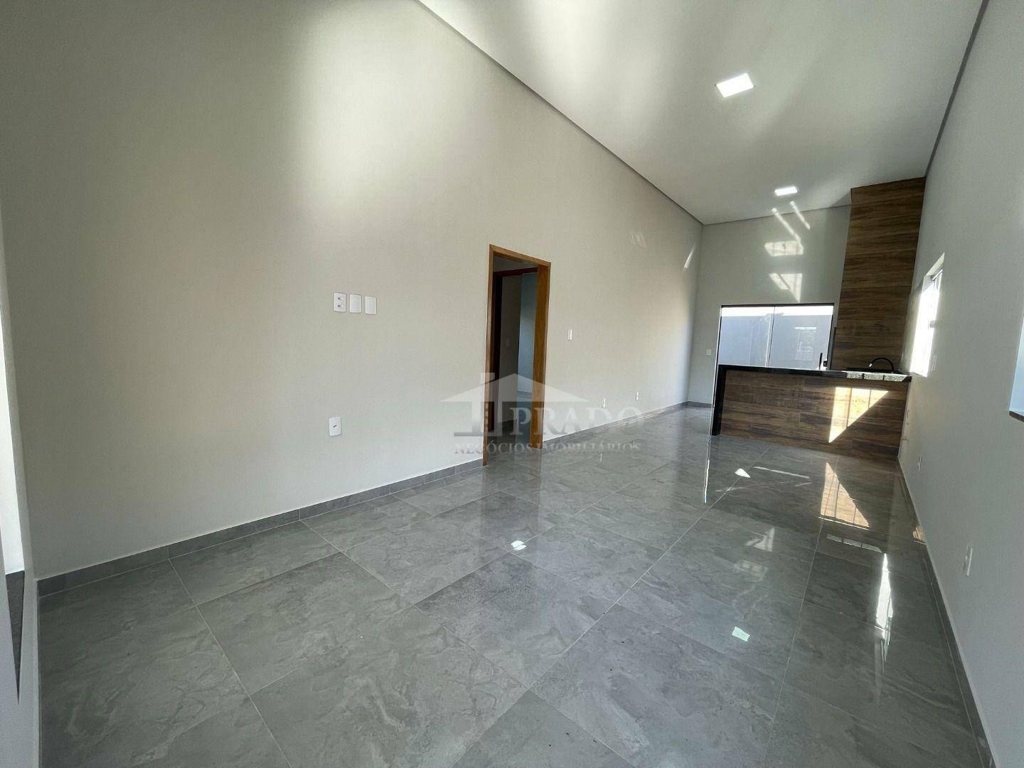 Casa à venda com 3 quartos, 100m² - Foto 5