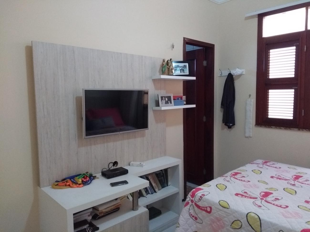 Casa à venda com 4 quartos, 186m² - Foto 8