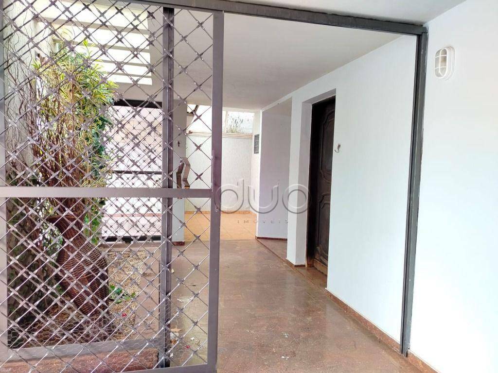 Casa, 5 quartos, 302 m² - Foto 2