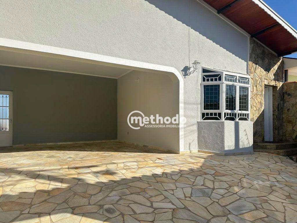 Casa à venda com 4 quartos, 187m² - Foto 1